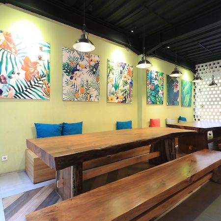 Locus Rooms Bandung Extérieur photo
